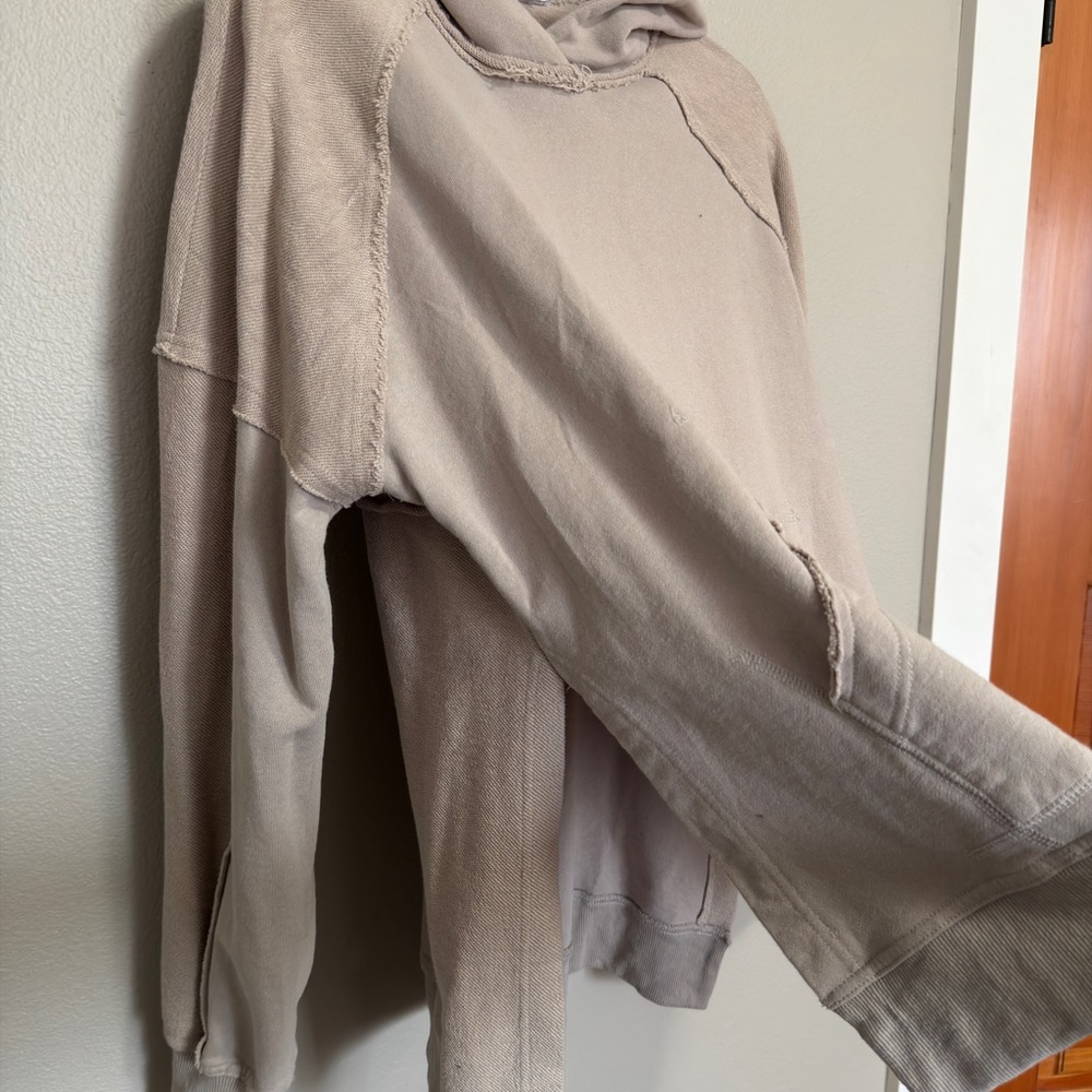 Beige Hoodie w/ side slits - Picture 3 of 4
